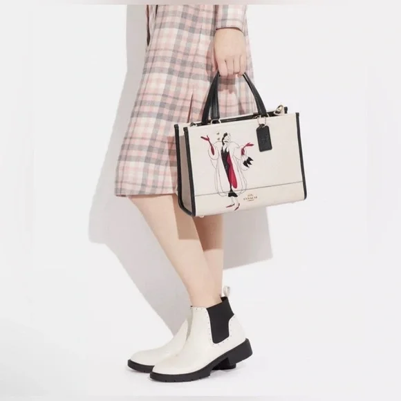 COACH BUNDLE Disney X Coach Dempsey Carryall With Cruella Motif CC946 & Wristlet